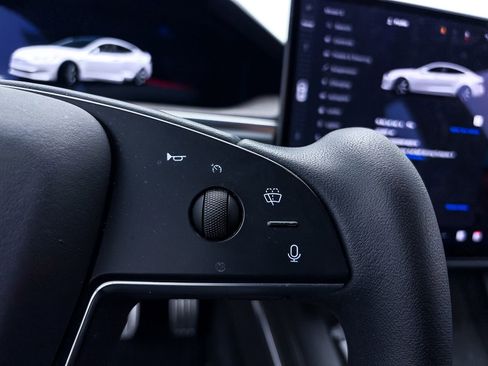 Used 2022 Tesla Model S image 28