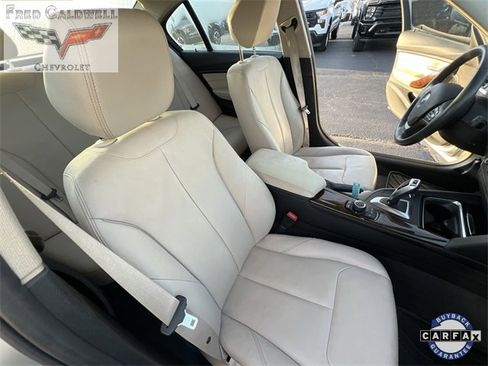 Used 2015 BMW 320i Sedan image 28