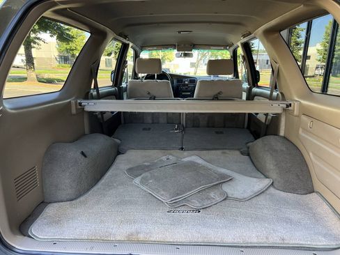 Used 2002 Toyota 4Runner SR5 RWD image 23
