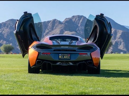 Used 2016 McLaren 570S Coupe RWD image 9