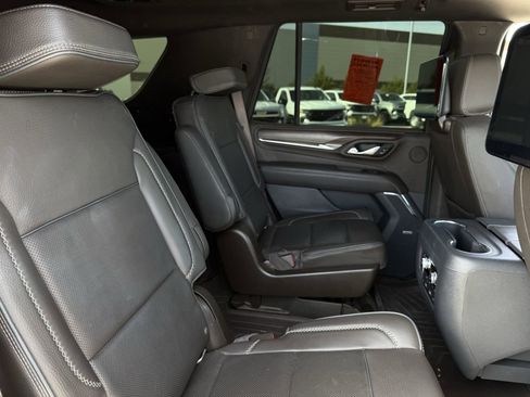 Used 2021 GMC Yukon Denali w/ Denali Ultimate Package image 25