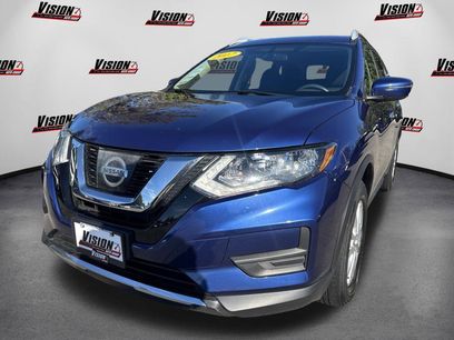 Used 2017 Nissan Rogue SV