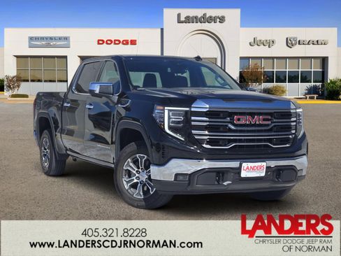 Used 2024 GMC Sierra 1500 SLT image 1