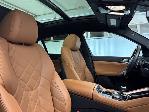 Certified 2023 BMW X6 xDrive40i w/ M Sport Package image 31