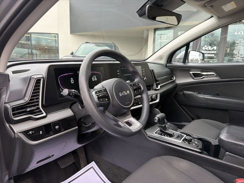 Certified 2023 Kia Sportage LX image 29