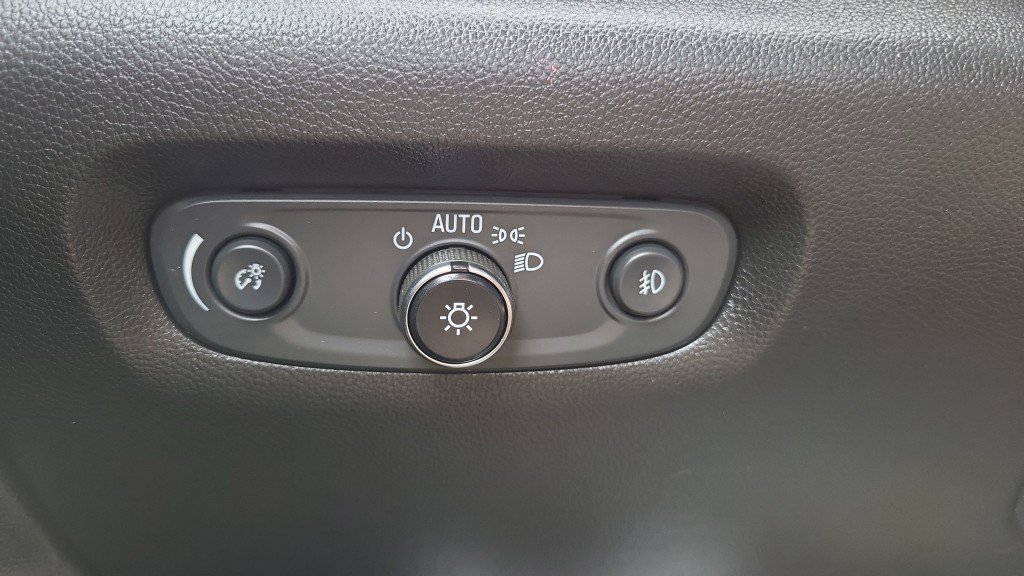 Used 2018 Chevrolet Traverse LT AWD/4WD image 29