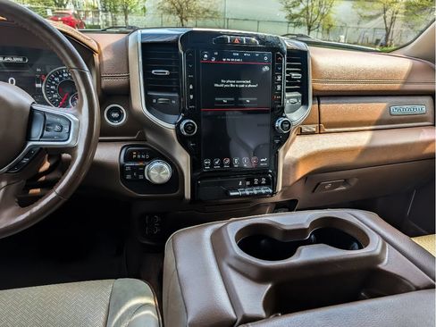 Used 2020 RAM 1500 Laramie AWD/4WD image 24