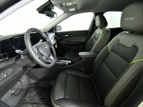 New 2026 Chevrolet Trax ACTIV image 5