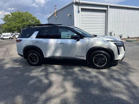 New 2026 Nissan Pathfinder Rock Creek w/ Rock Creek Premium Package AWD/4WD image 4