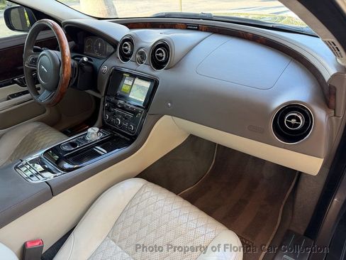 Used 2016 Jaguar XJ L Portfolio image 39