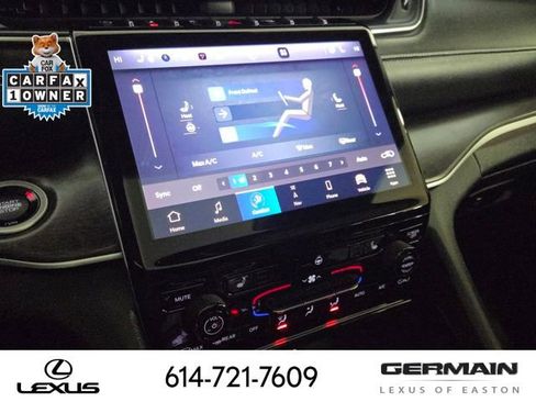 Used 2022 Jeep Grand Cherokee Limited image 27