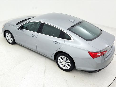 Used 2025 Chevrolet Malibu LT image 33