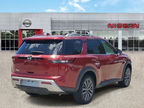 Certified 2023 Nissan Pathfinder SL w/ SL Premium Package image 3