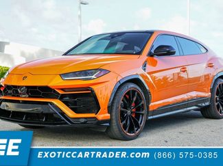 Used 2022 Lamborghini Urus video 1