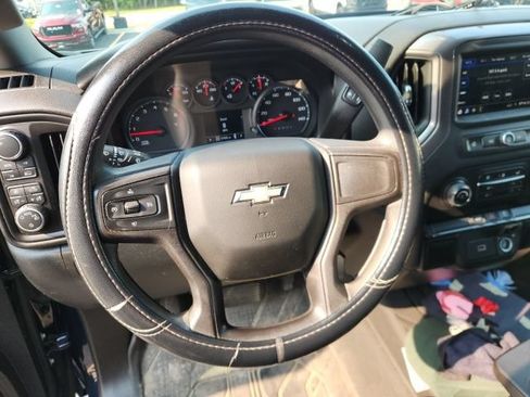 Used 2020 Chevrolet Silverado 1500 Custom w/ Custom Value Package AWD/4WD image 11
