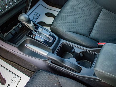 Used 2015 Honda Civic LX image 27