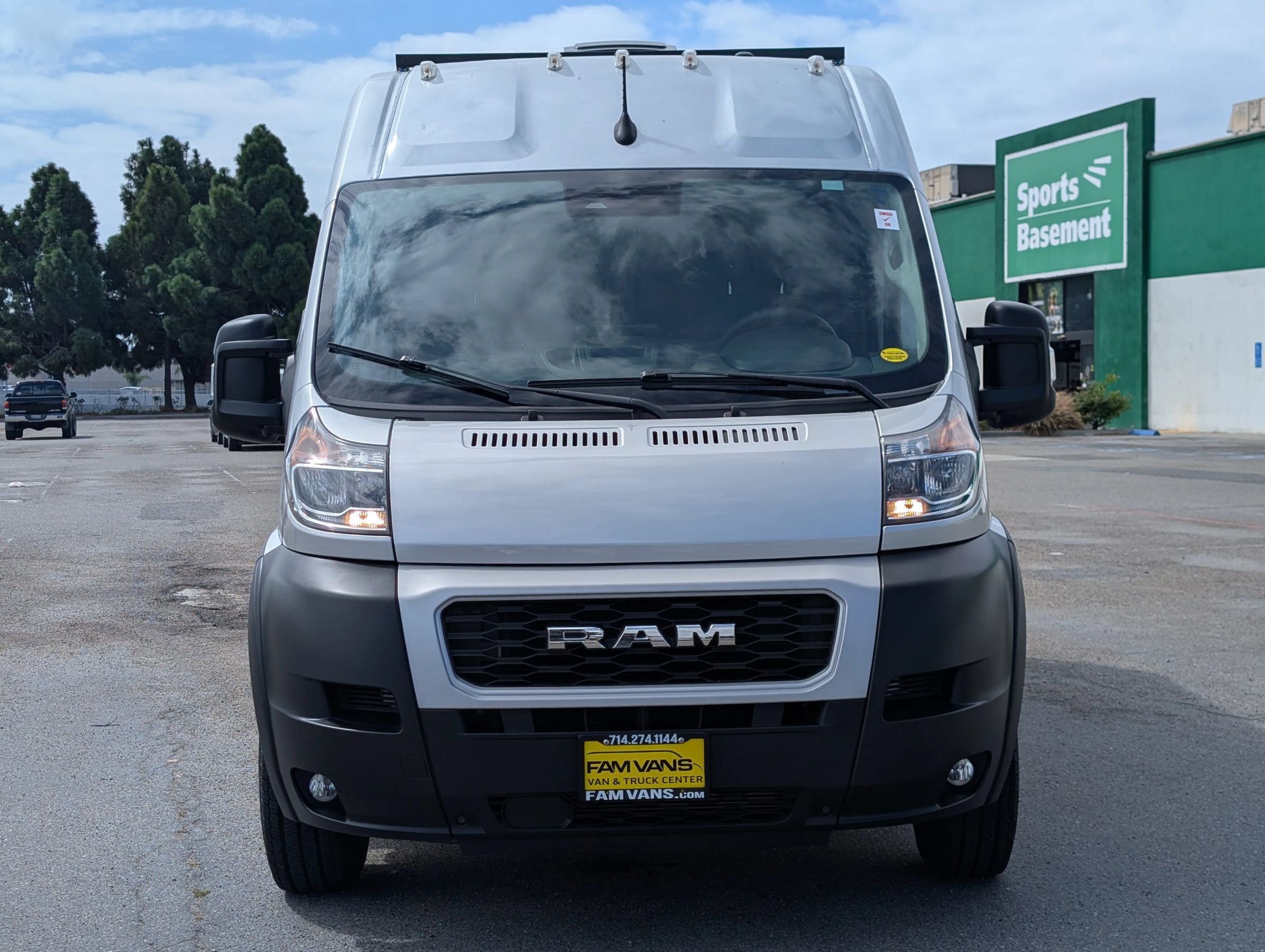 Used 2022 RAM ProMaster 3500 w/ Premium Convenience Group (A) FWD image 2