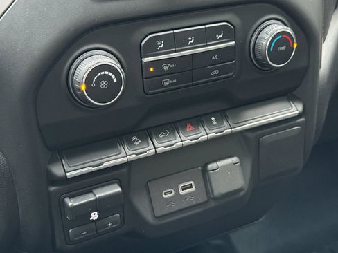 Used 2021 Chevrolet Silverado 1500 Custom Trail Boss image 21