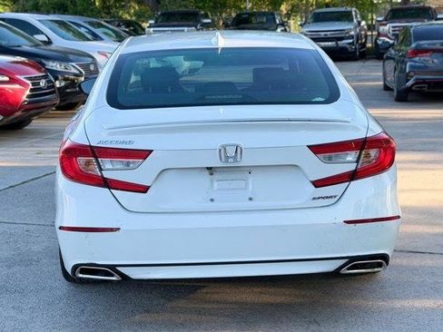 Used 2019 Honda Accord Sport image 5