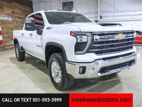 Used 2024 Chevrolet Silverado 2500 LTZ w/ LTZ Convenience Package image 54