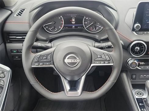 New 2025 Nissan Sentra SR w/ Midnight Edition image 19