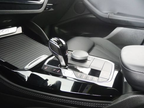 Certified 2023 BMW X4 xDrive30i AWD/4WD image 22