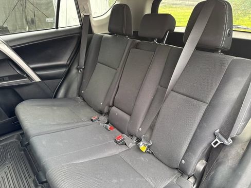 Used 2018 Toyota RAV4 XLE w/ Plus Extra Value Package AWD/4WD image 17