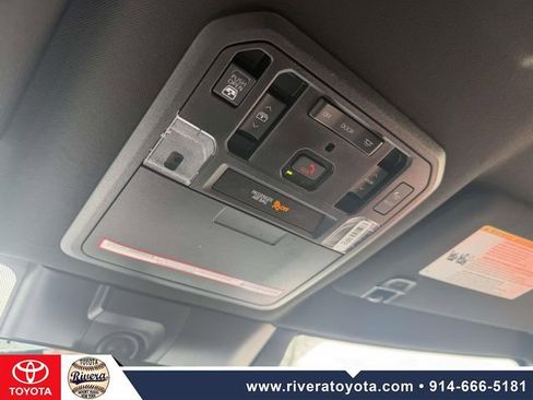 Used 2024 Toyota Tundra Platinum AWD/4WD image 16
