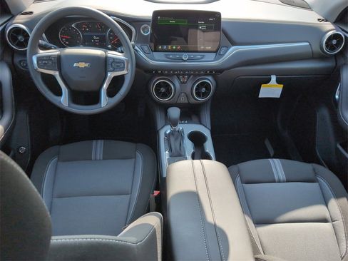 New 2026 Chevrolet Blazer LT image 25