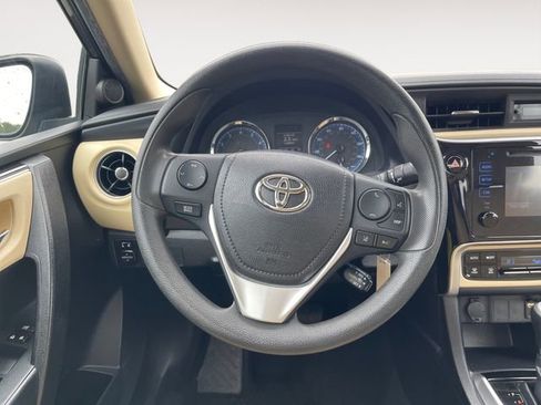 Used 2019 Toyota Corolla LE w/ Body Protection Package FWD image 12