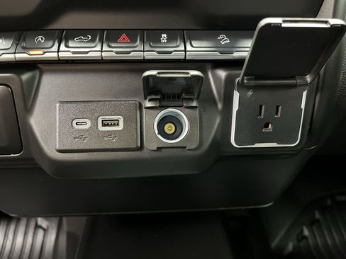 Certified 2024 GMC Sierra 1500 Pro w/ Pro Value Package AWD/4WD image 22