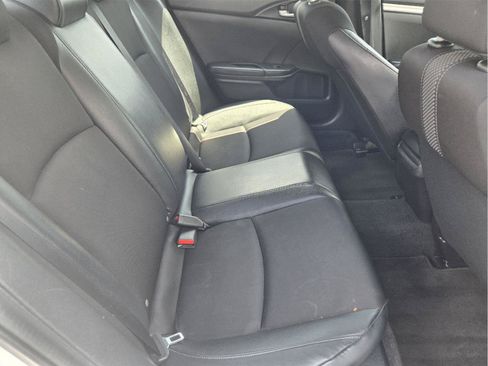 Used 2021 Honda Civic Sport image 29