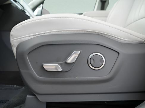 Certified 2026 Hyundai Santa Fe SEL AWD/4WD image 24