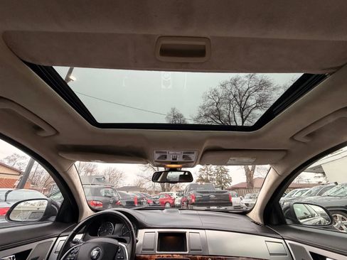 Used 2015 Jaguar XF Portfolio image 26