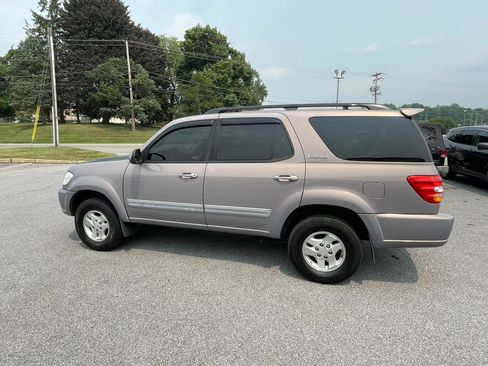 Used 2002 Toyota Sequoia Limited RWD image 5