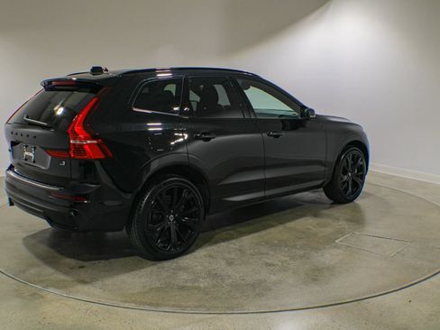 Used 2024 Volvo XC60 T8 Ultimate w/ Protection Package Premier AWD/4WD image 5