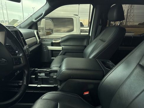 Used 2022 Ford F250 Lariat image 6