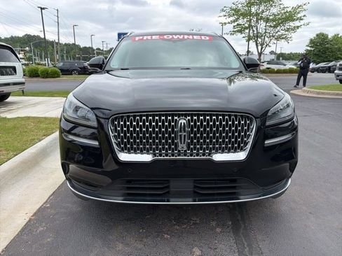 Used 2021 Lincoln Corsair AWD image 2