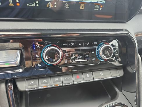 New 2026 GMC Sierra 1500 AT4 w/ AT4 Premium Package image 29