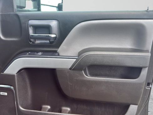 Used 2019 Chevrolet Silverado 2500 LTZ w/ Vortec Plus Package AWD/4WD image 23