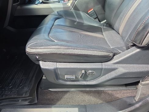 Used 2020 Ford F150 Platinum w/ Equipment Group 701A Luxury AWD/4WD image 14