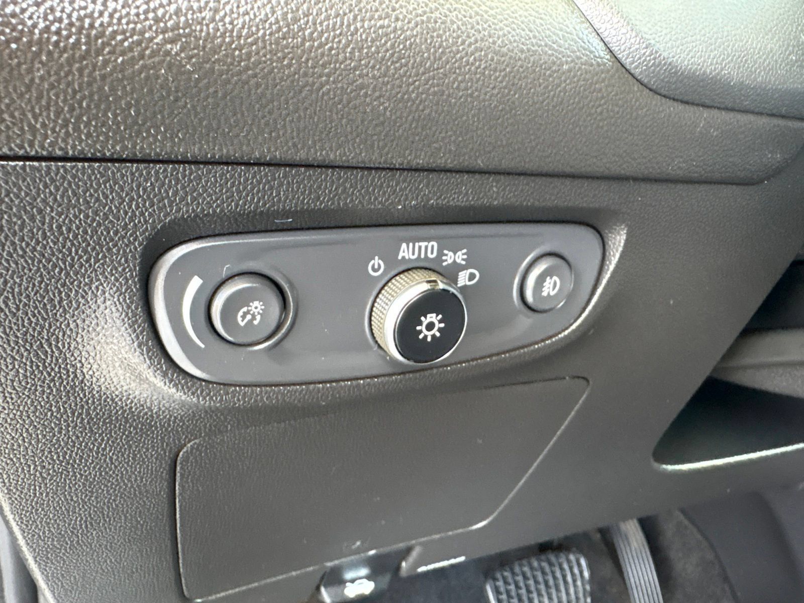 Used 2022 Buick Encore GX Select FWD image 12