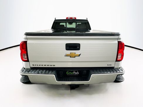 Used 2017 Chevrolet Silverado 1500 LTZ Z71 w/ LTZ Plus Package image 7