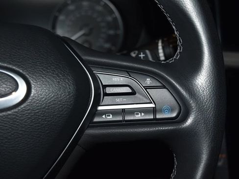 Used 2023 INFINITI QX50 Luxe image 10