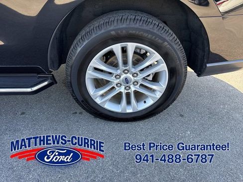 Used 2022 Ford Expedition XLT AWD/4WD image 17