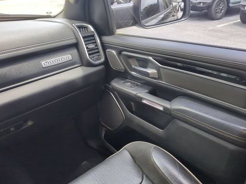 Used 2019 RAM 1500 Laramie AWD/4WD image 19
