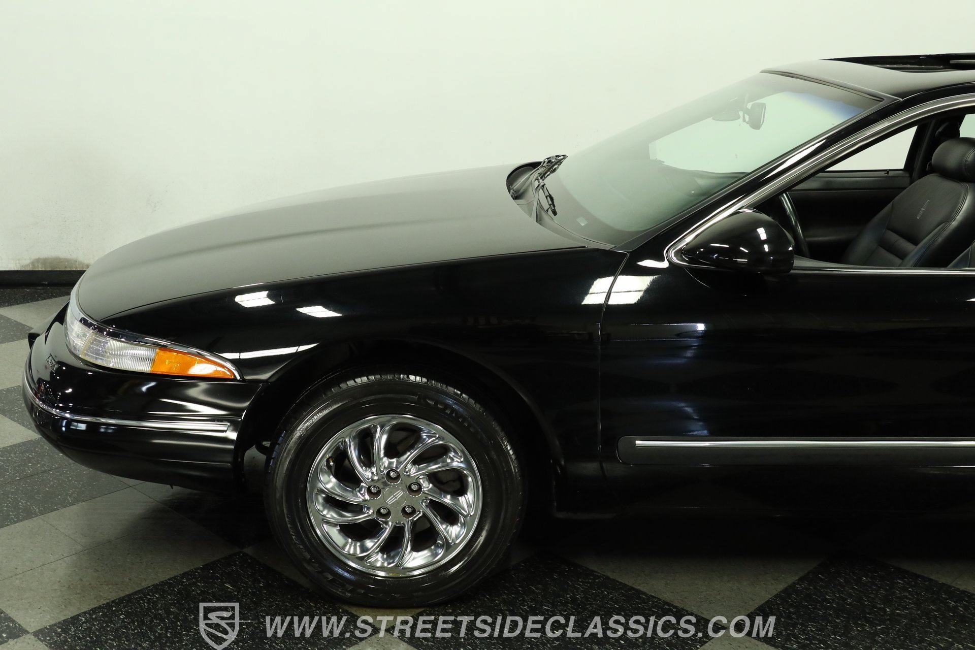 Used 1996 Lincoln Mark VIII RWD image 23