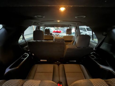 Used 2018 Ford Explorer XLT FWD image 20
