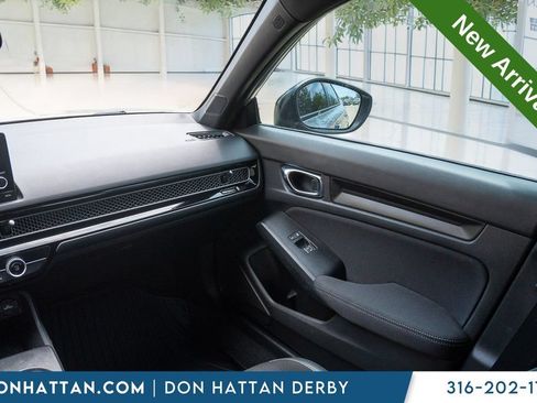 Used 2022 Honda Civic Sport image 15