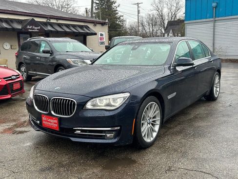 Used 2015 BMW 750Li xDrive image 2